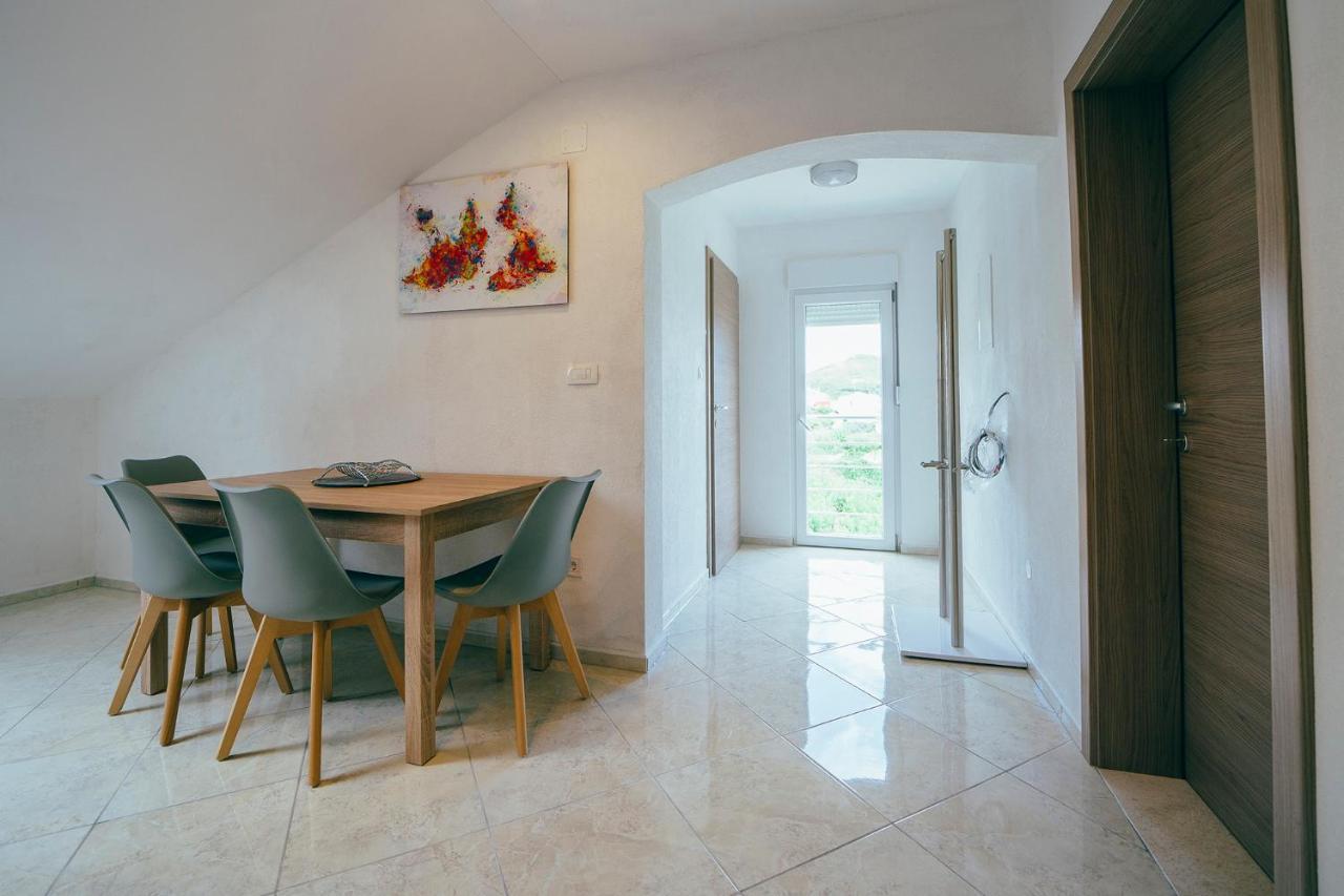 Apartmani Josip Podstrana Exterior photo