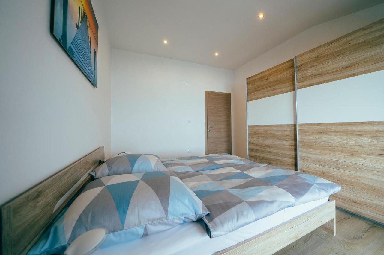Apartmani Josip Podstrana Exterior photo